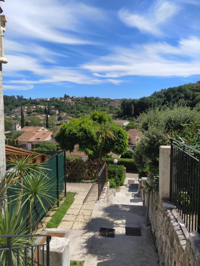 Studio French Riviera วิลล์เนิฟ-ลูเบ ภายนอก รูปภาพ